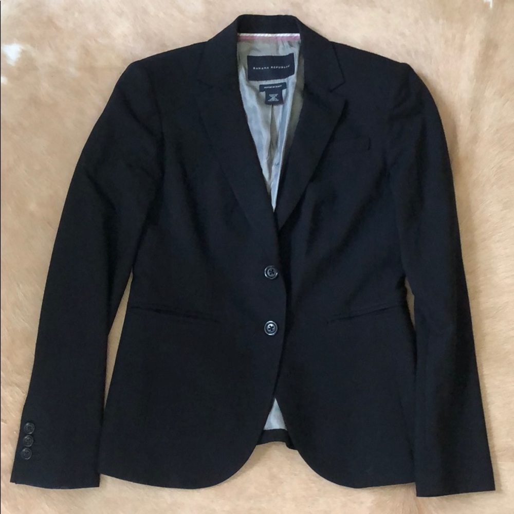 Banana Republic women’s black blazer (2P)